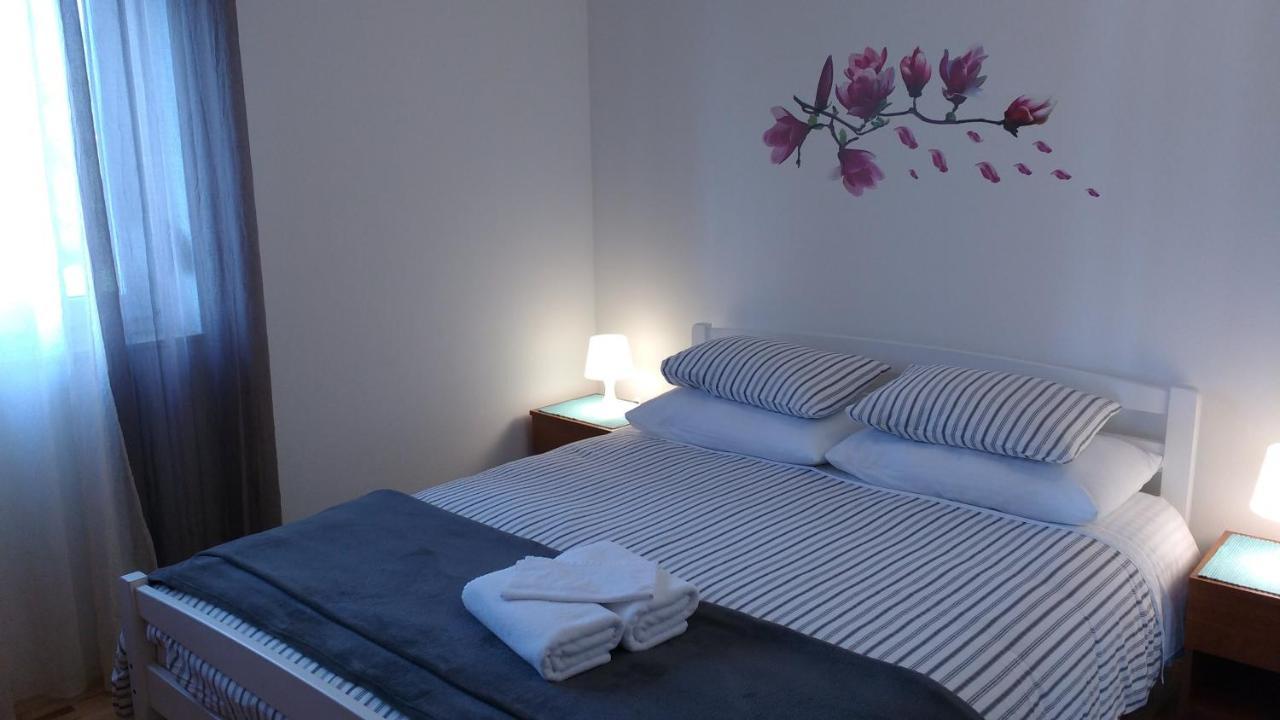 Lu-Do Apartments Trogir Eksteriør billede